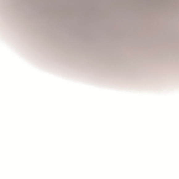 Meet your Posher, Izabela - Picture 1 of 1